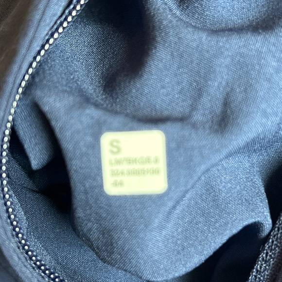 Lululemon Men’s Navy Pace Breaker Linerless Short 7” size Small - Picture 5 of 5